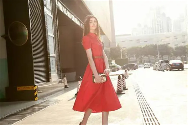 月光石女装产品 门店图片