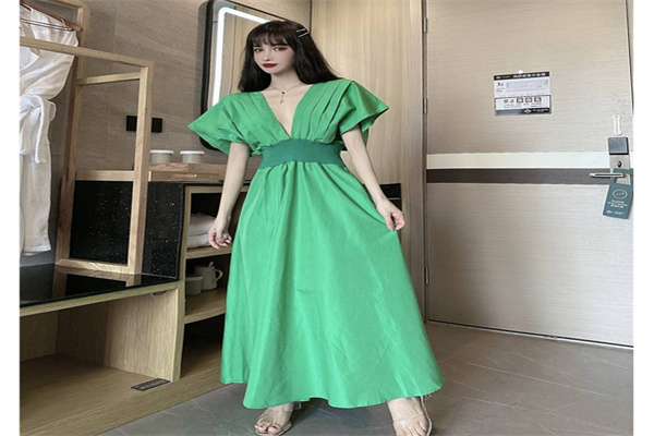 依豪女装服饰产品 门店图片