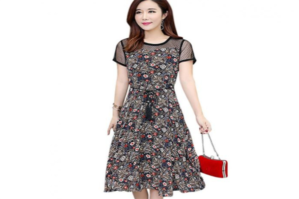 伊美丽女装产品 门店图片