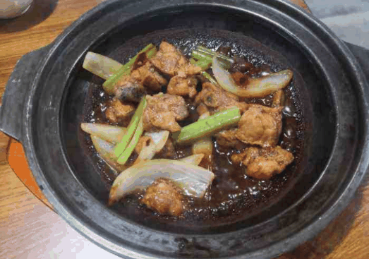 宋小七石锅鸡米饭