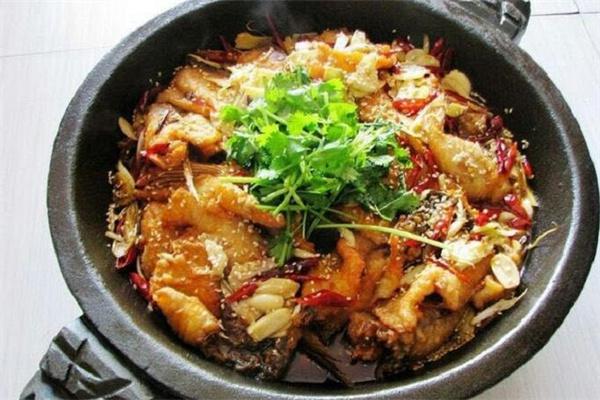 亚亚石锅鱼产品 门店图片