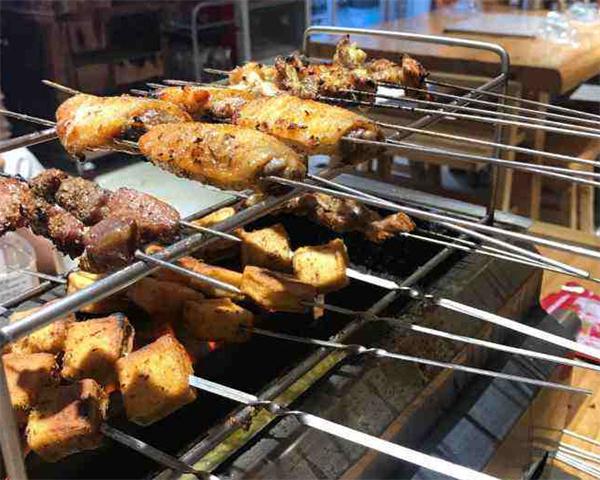 玉米地烧烤产品 门店图片