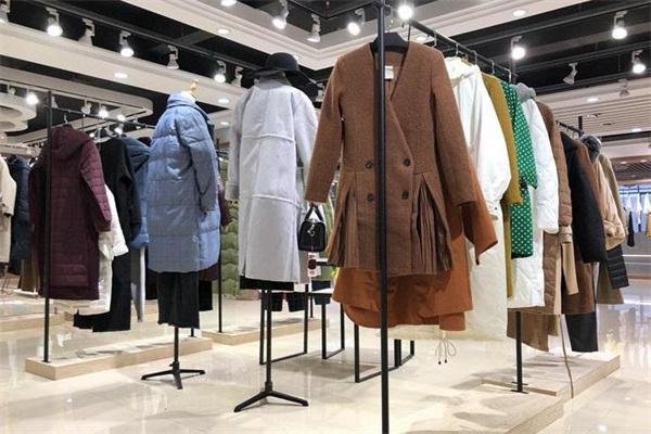 亚希亚女装产品 门店图片