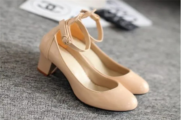 月牙儿女鞋产品 门店图片