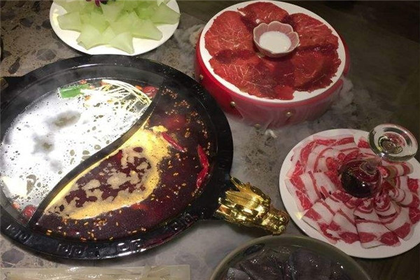 龙湾码头老火锅