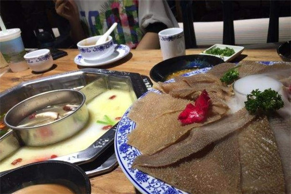 锅巴饮年代火锅