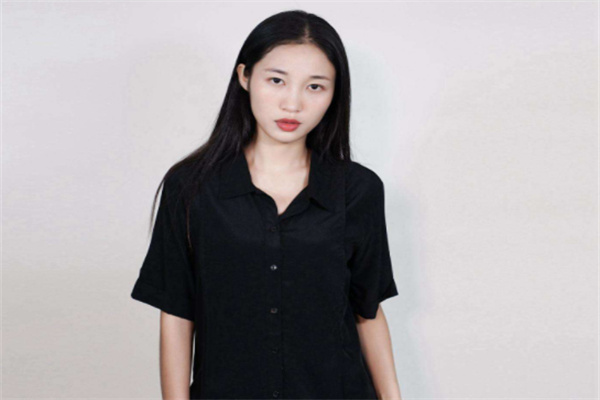 悦己女装产品 门店图片