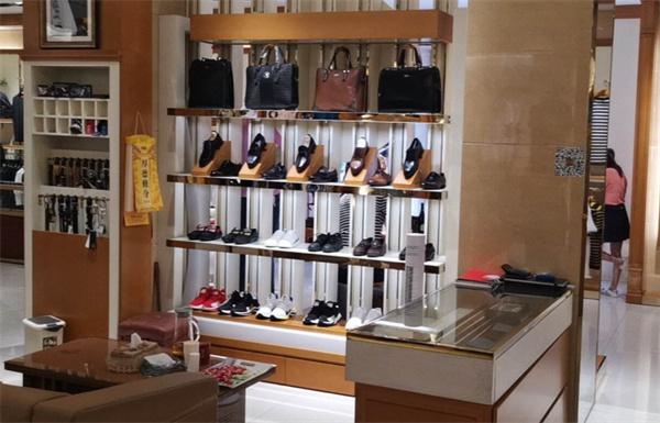 预言尚品服饰产品 门店图片