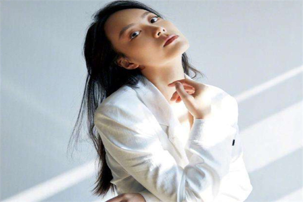 伊然服饰产品 门店图片