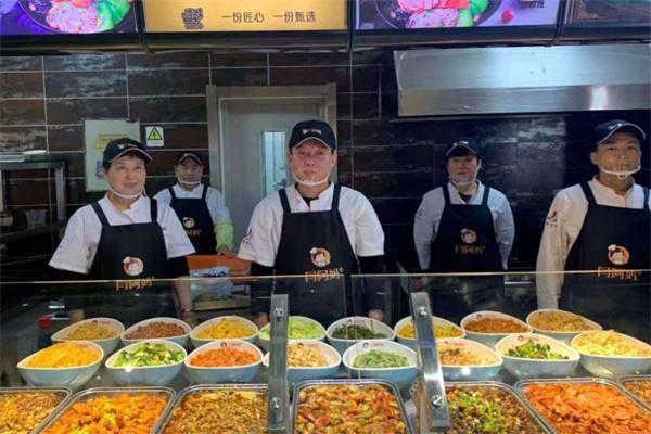 闫阿妈香肉饭产品 门店图片