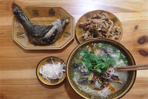 云味坊土鸡米线