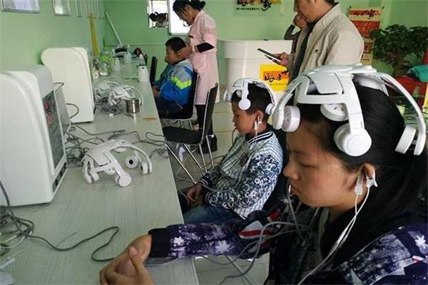 眼睛公爵产品 门店图片