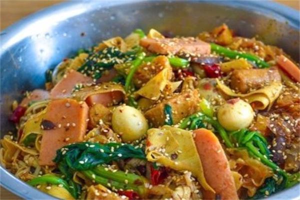 永吉麻辣香锅产品 门店图片