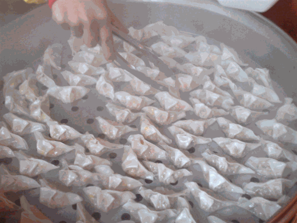 光头佬联圣水晶饺