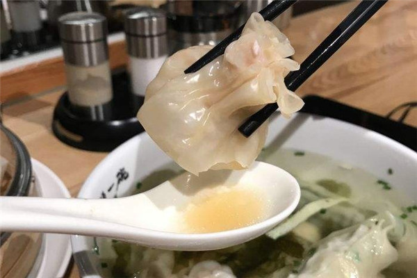 顾一碗馄饨烧麦