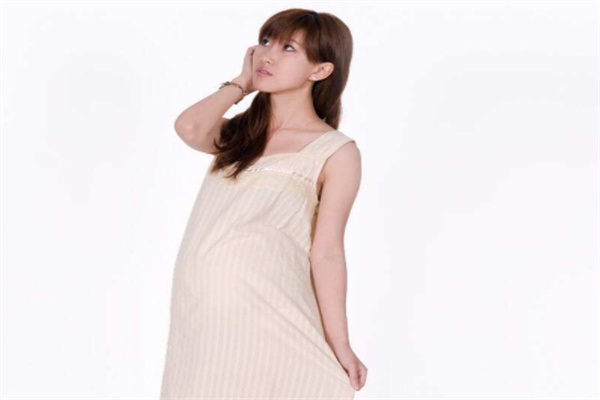 孕之依服饰产品 门店图片