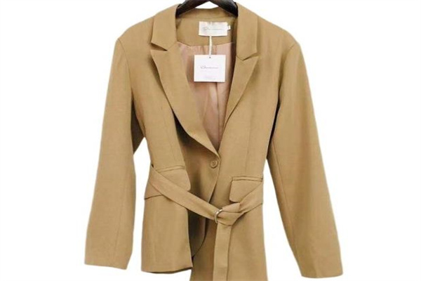 dr女装产品 门店图片