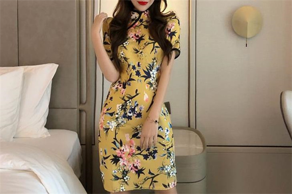 E典女人服装产品 门店图片