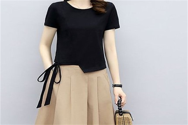 优发女装产品 门店图片