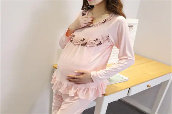 孕之依服饰产品 门店图片