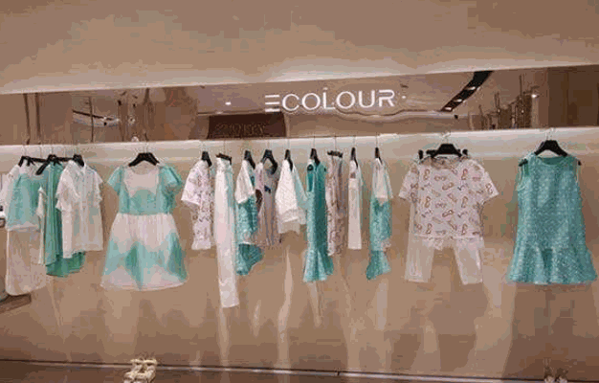 卓尚薇儿服饰产品 门店图片