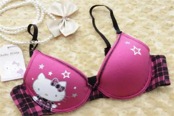 Hello kitty内衣产品 门店图片