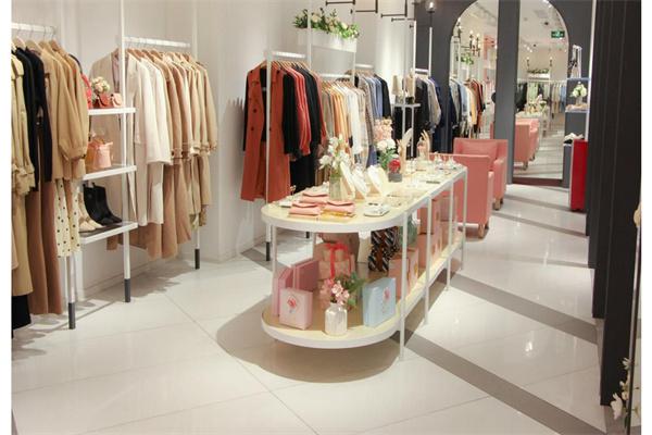 衣朵服饰产品 门店图片