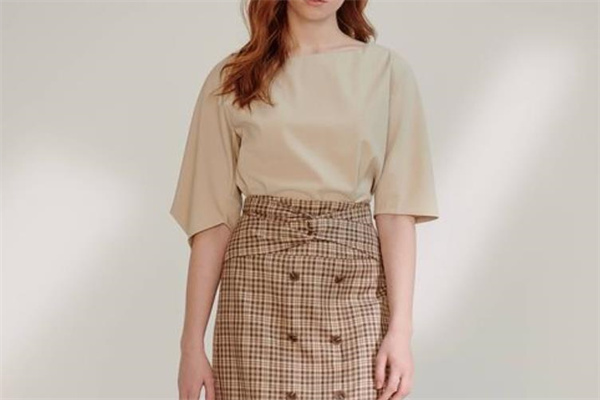 id女装产品 门店图片