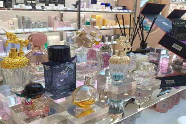 mcllroy化妆品产品 门店图片