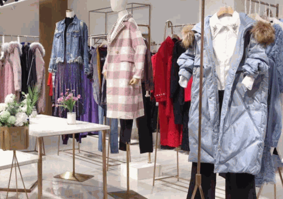 姿町女装产品 门店图片