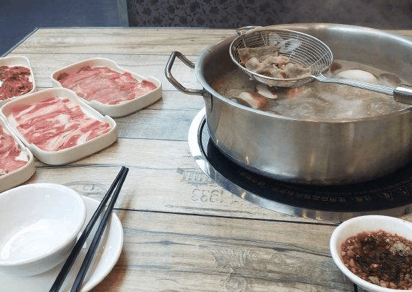 彩鹿牛肉火锅