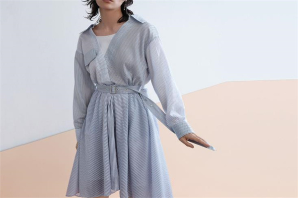 lily服装店