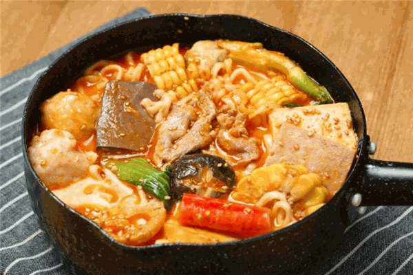 烫趟鲜麻辣烫