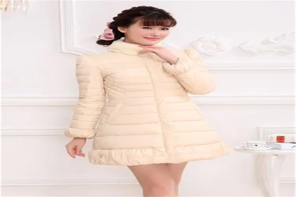 爱丽衣舍女装产品 门店图片