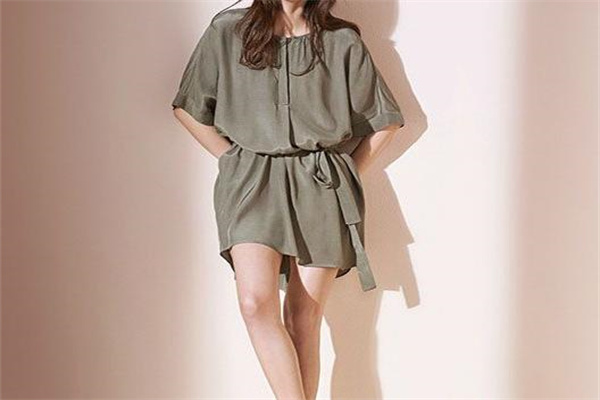 missfly飞姐女装产品 门店图片
