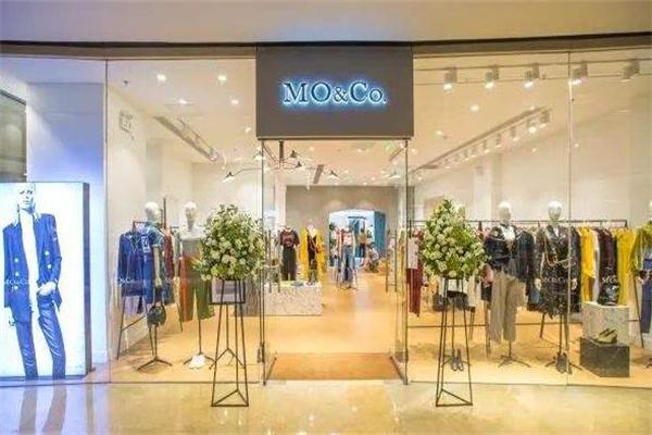 moco女装产品 门店图片