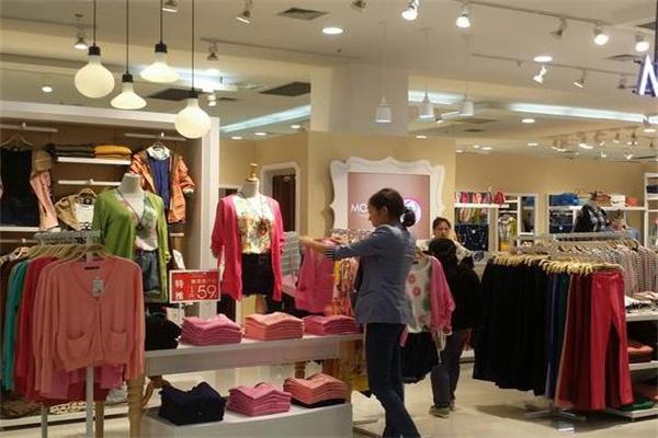 mokoo女装产品 门店图片