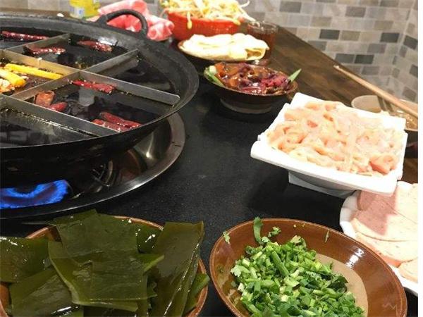 草根火锅产品 门店图片