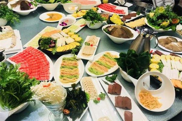 德天肥牛海鲜火锅