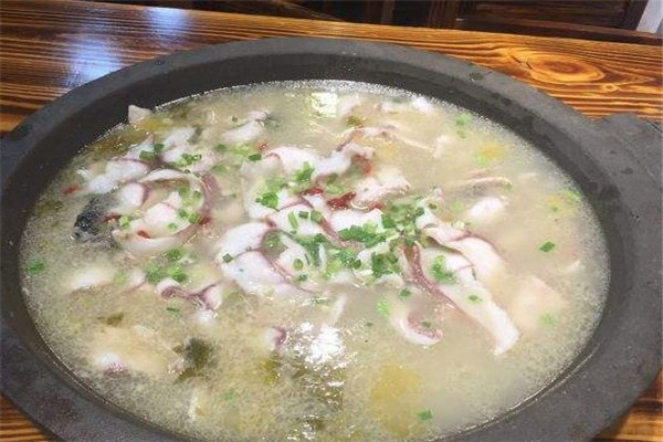芷鱼鱼火锅