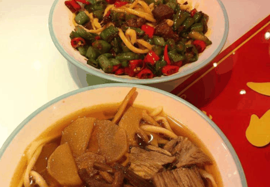 杨记跷脚牛肉面