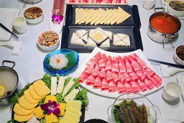 德天肥牛海鲜火锅