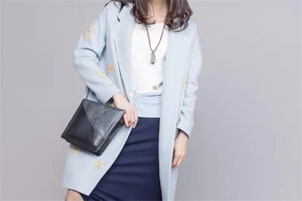 sz女装产品 门店图片