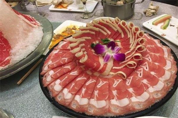 德天肥牛海鲜火锅
