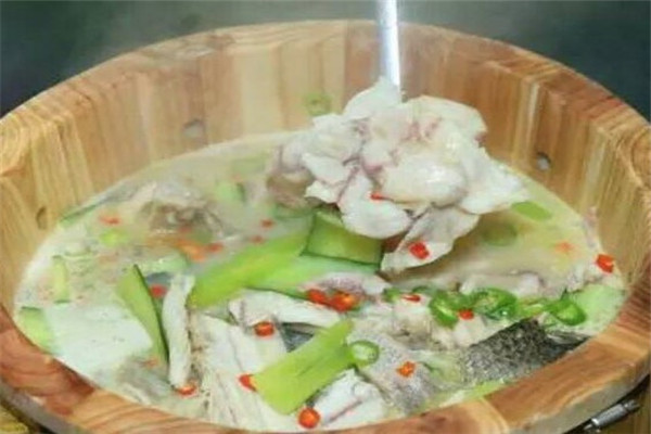 渔猫子木桶鱼