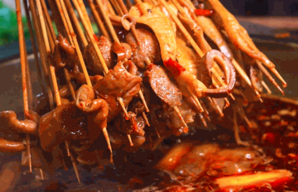 厂外香钢管厂小郡肝串串香