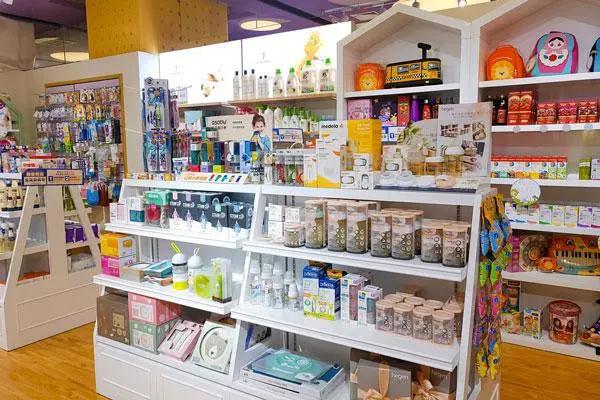 爱心世界母婴店产品 门店图片