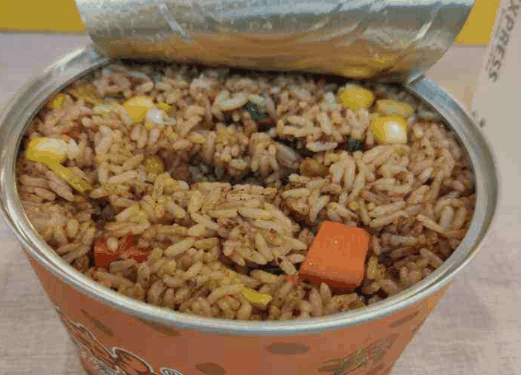 囧多多易拉罐茶油炒饭