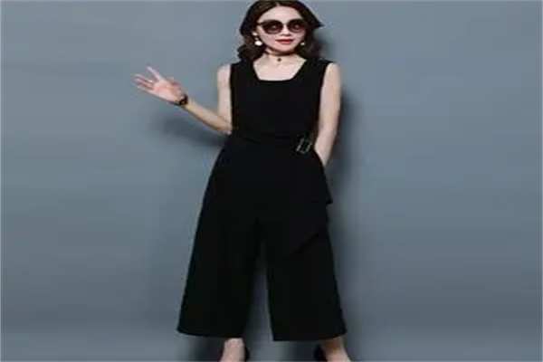 爱衣尚女装产品 门店图片