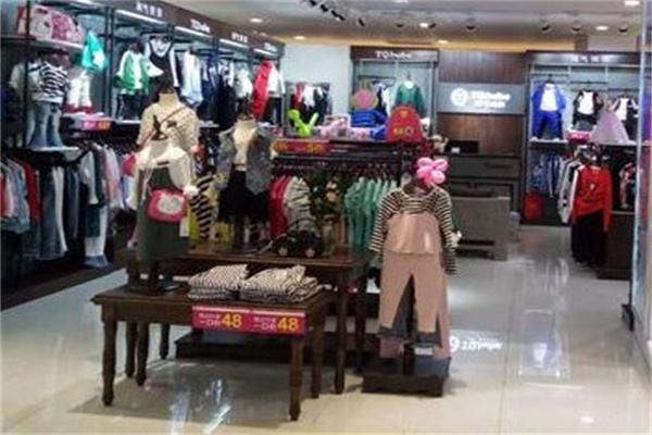 贝贝天地童装产品 门店图片
